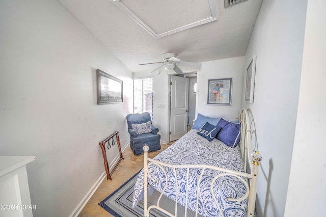 bedroom featuring ceiling fan