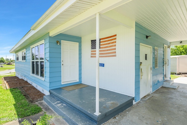 view of property entrance