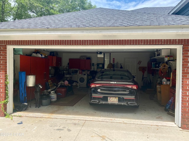 garage with washer / dryer