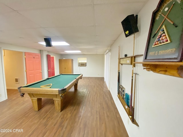 rec room featuring hardwood / wood-style flooring, billiards, and a paneled ceiling