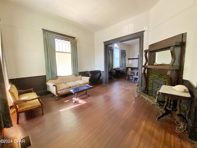 living room with wood-type flooring