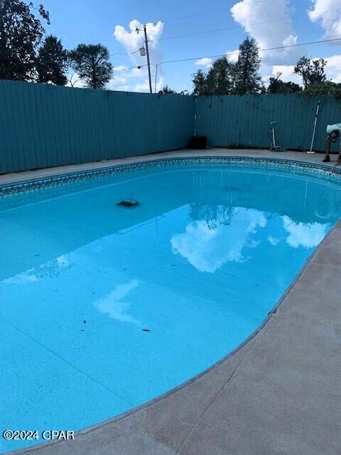 4908 Davis Dr, Marianna, FL 32446 - view of pool featuring fence and a fenced in pool