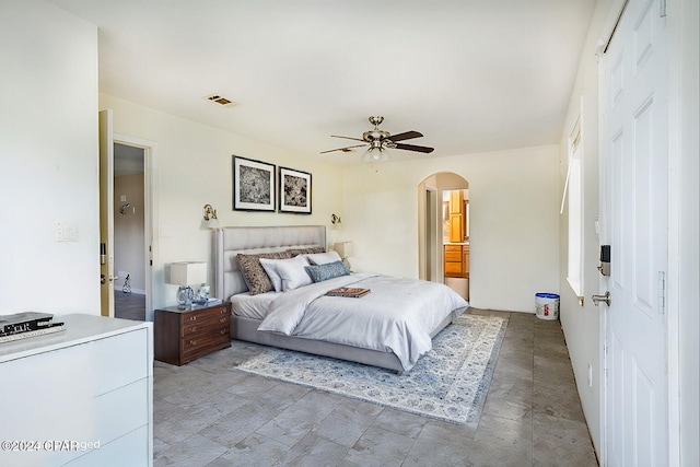 bedroom with ceiling fan