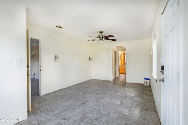 empty room with ceiling fan