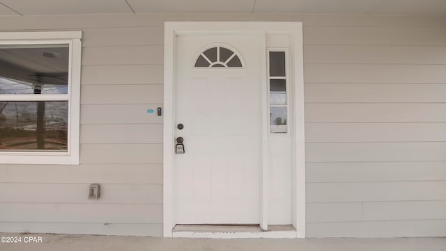 view of property entrance