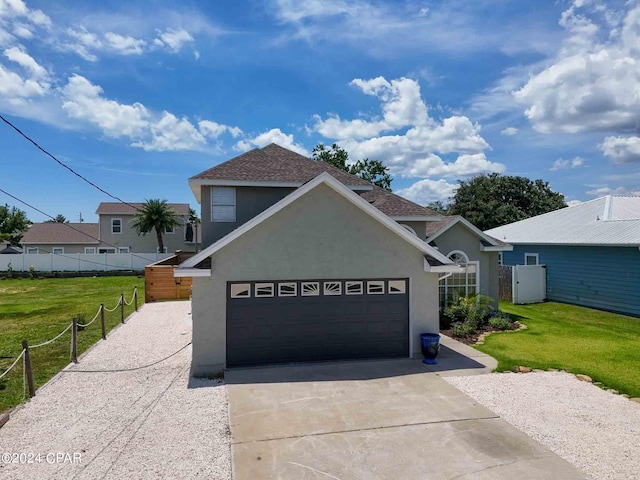 view of front of property with a front yard