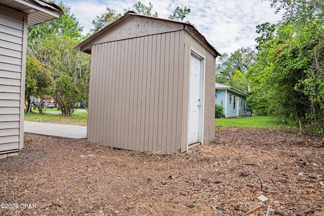 view of outdoor structure