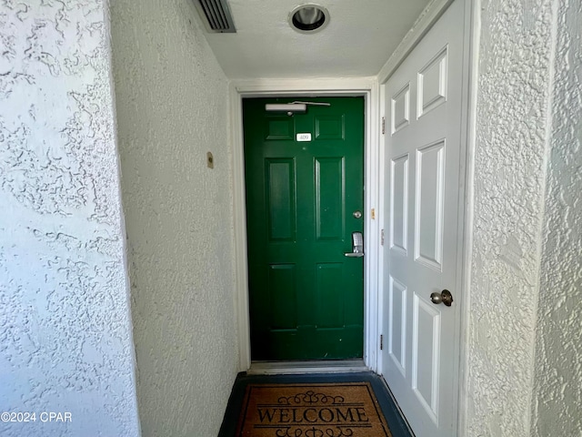 view of entrance to property