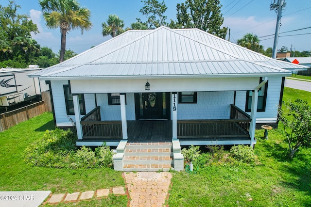 view of front of house featuring covered porch