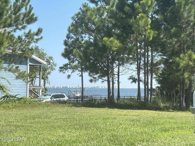 view of yard with a water view