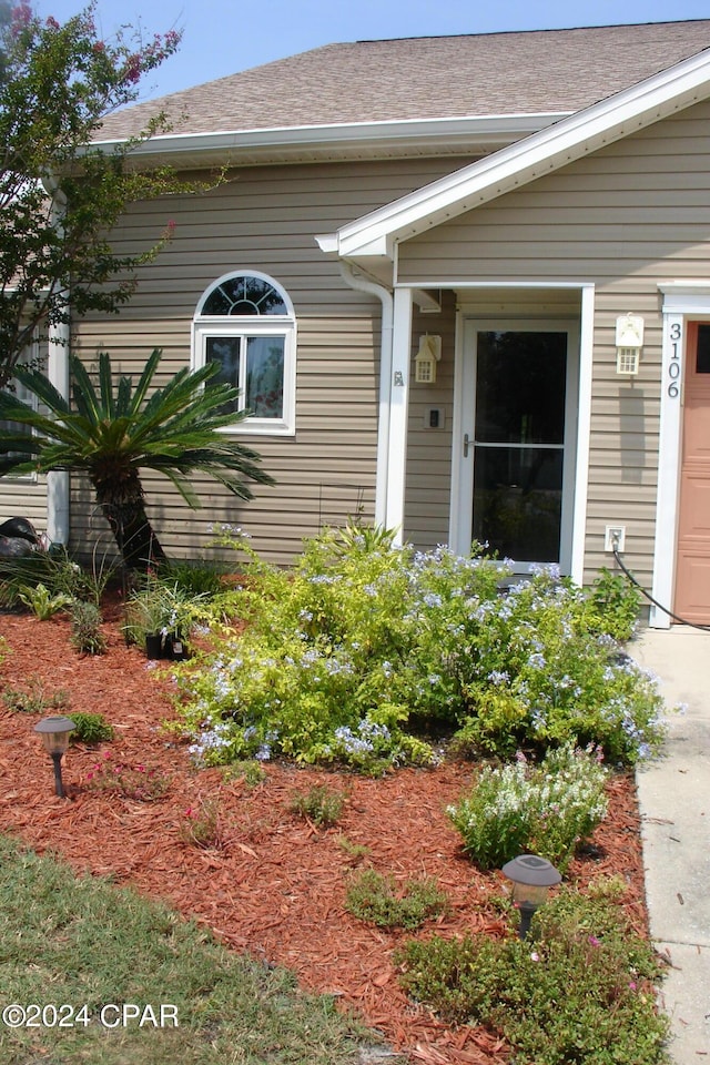 entrance to property with a garage