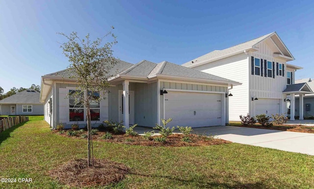 view of front of home with a front yard