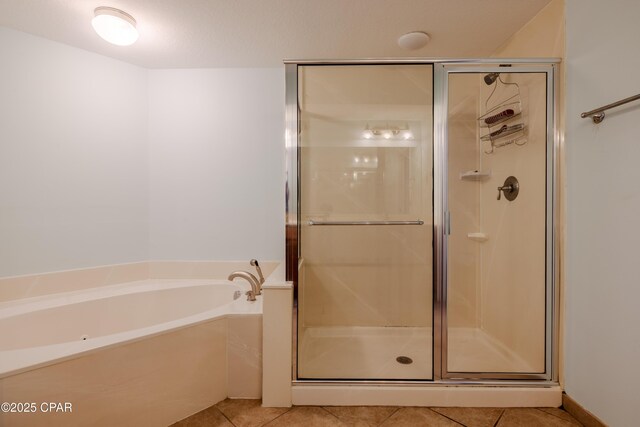 bedroom with light hardwood / wood-style flooring, ceiling fan, ensuite bathroom, and crown molding