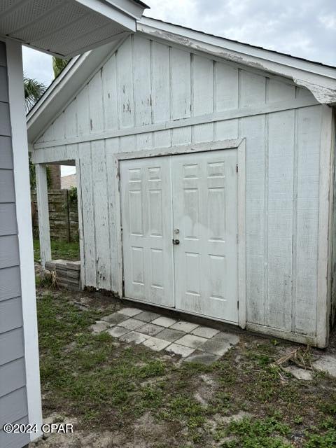 view of outbuilding