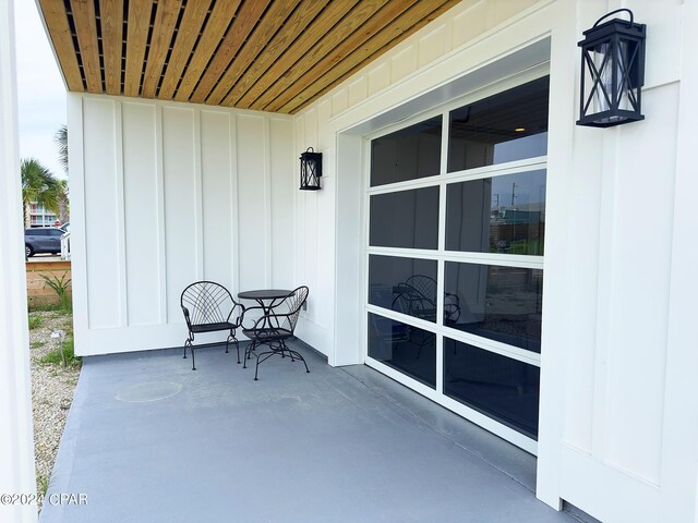 view of patio / terrace featuring covered porch