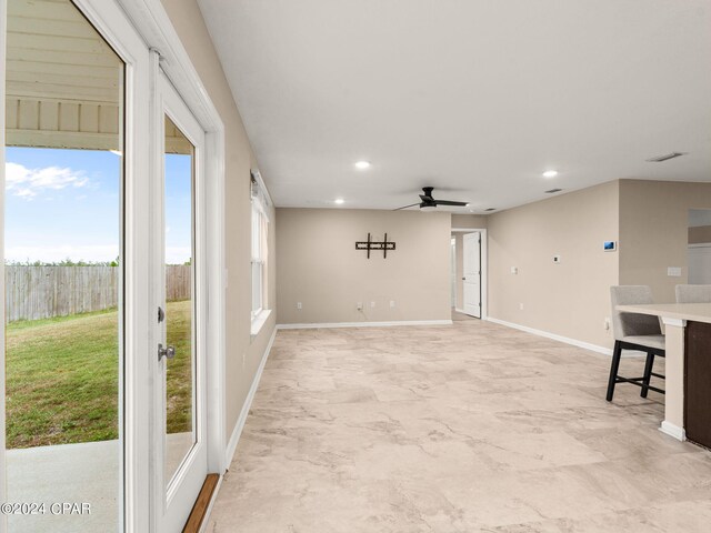 empty room with ceiling fan