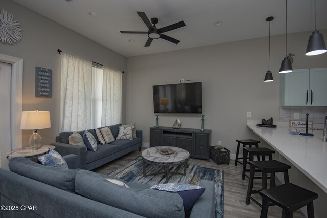 112 Riviera Dr, Panama City Beach, FL 32413 - living area featuring ceiling fan, light wood-type flooring, baseboards, and recessed lighting