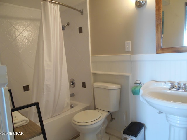 14401 Front Beach Rd Unit 433, Panama City Beach, FL 32413 - full bathroom with shower / tub combo with curtain and wainscoting