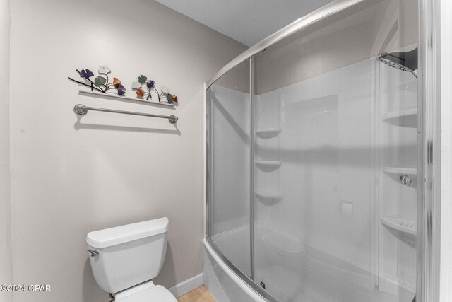 4305 Bay Point Rd Unit 467, Panama City, FL 32408 - full bath featuring toilet and a shower with door