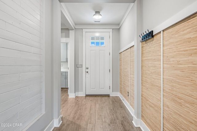 entrance foyer featuring hardwood / wood-style floors