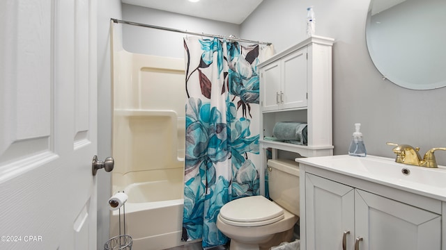 full bathroom with shower / bath combination with curtain, vanity, and toilet