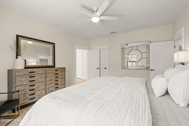 bedroom featuring ceiling fan