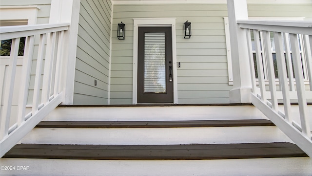 view of property entrance