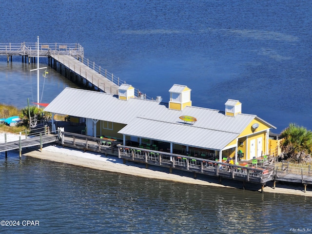 dock area featuring a water view