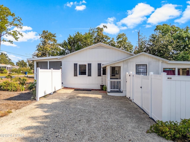 view of front of house