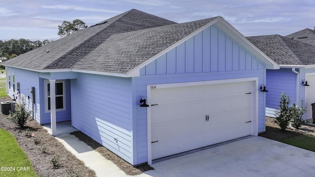 164 Canvas Ln Unit 72, Port St Joe, FL 32456 - garage featuring concrete driveway