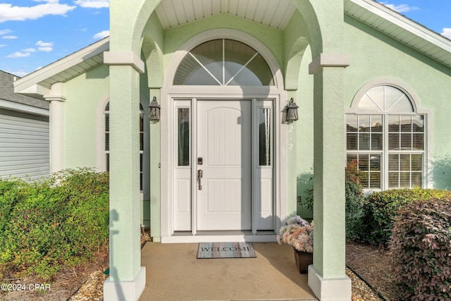 view of property entrance