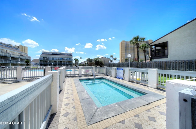 view of swimming pool