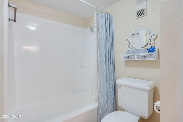 4425 Thomas Dr Unit 707, Panama City, FL 32408 - full bath featuring shower / bath combo and toilet