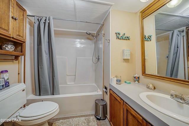 full bathroom featuring toilet, shower / bathtub combination with curtain, and vanity