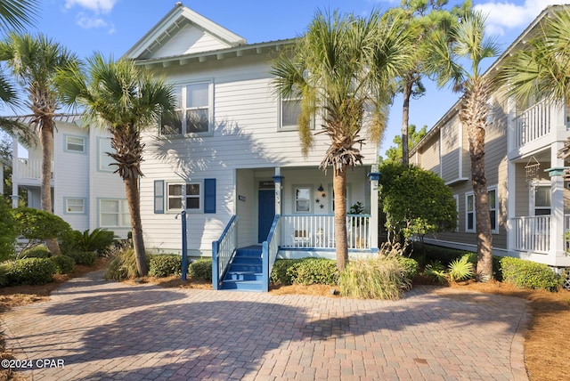 view of front of home featuring covered porch