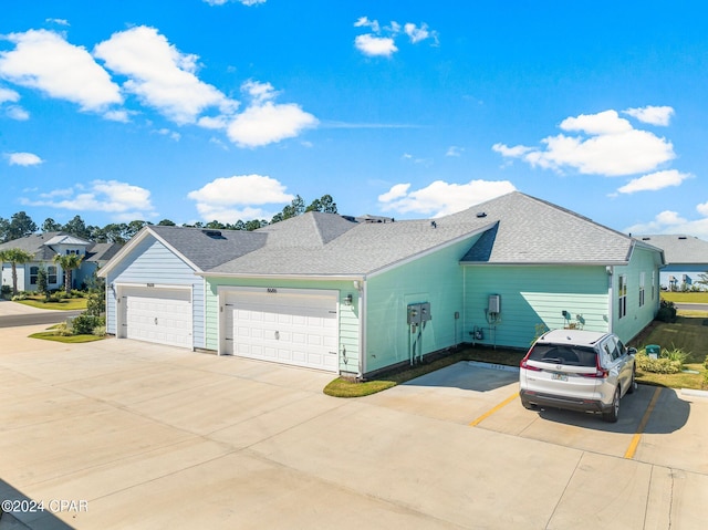 view of front of house featuring a garage