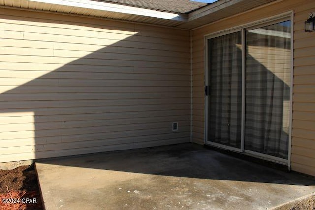 exterior space featuring a patio area