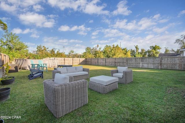 view of yard with outdoor lounge area