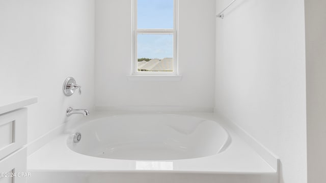 bathroom featuring a bathtub