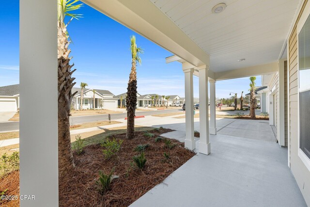 view of patio / terrace with covered porch