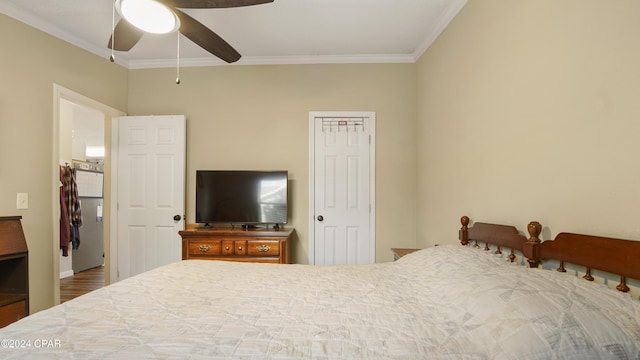 bedroom with crown molding and ceiling fan