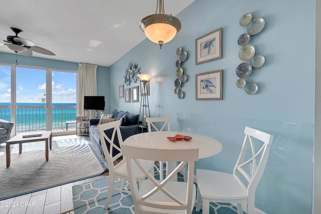 dining space with ceiling fan