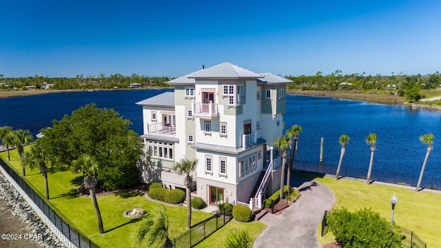 bird's eye view featuring a water view