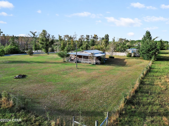 view of yard featuring a rural view