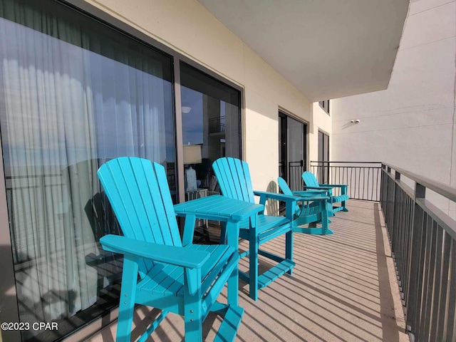 15100 Front Beach Rd Unit 1604, Panama City Beach, FL 32413 - view of wooden deck