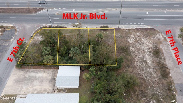 Listing photo 3 for 711 Mlk Blvd, Panama City FL 32401