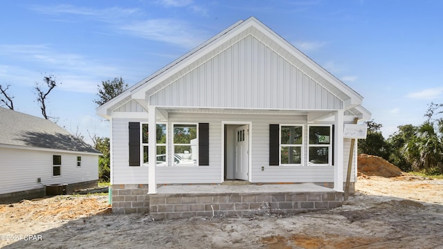 view of front of home with central air condition unit