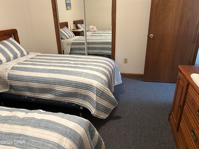 bedroom featuring carpet floors