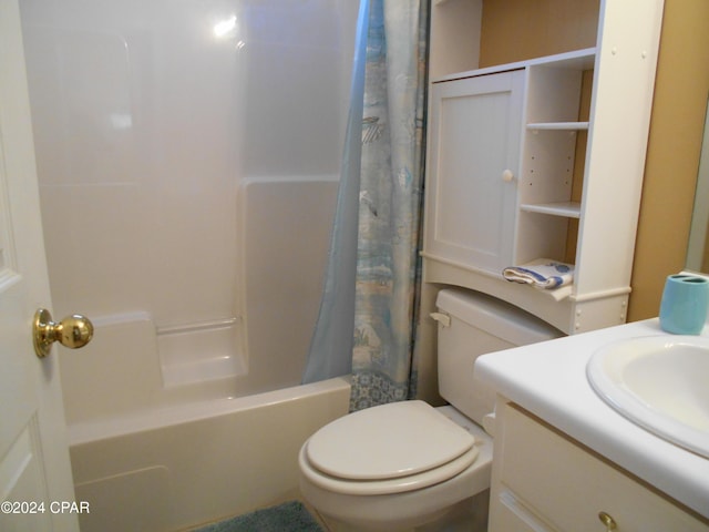 full bathroom featuring vanity, toilet, and shower / bath combo