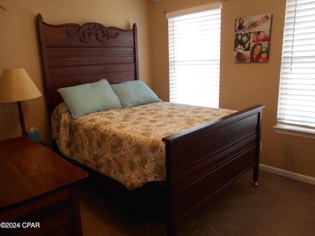 view of carpeted bedroom